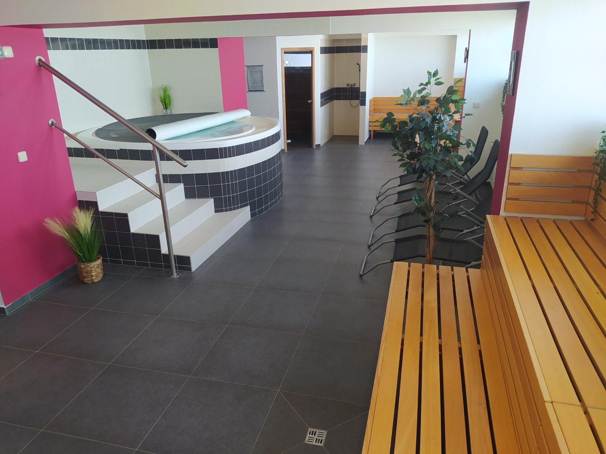 Hotel S-Centrum Benesov  Eksteriør bilde