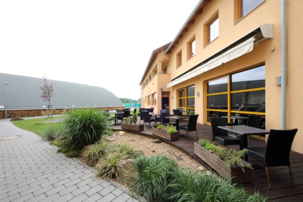 Hotel S-Centrum Benesov  Eksteriør bilde